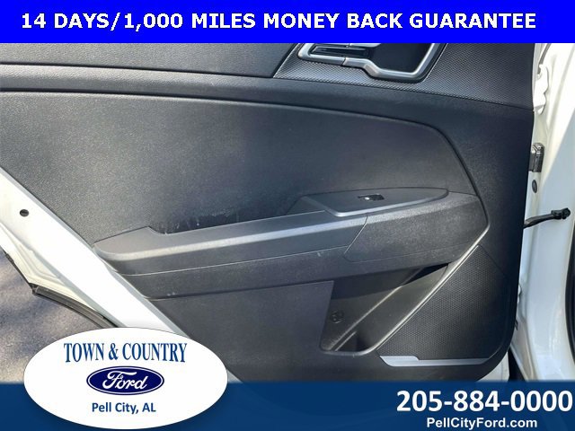 Used 2023 Kia Sportage LX image 11