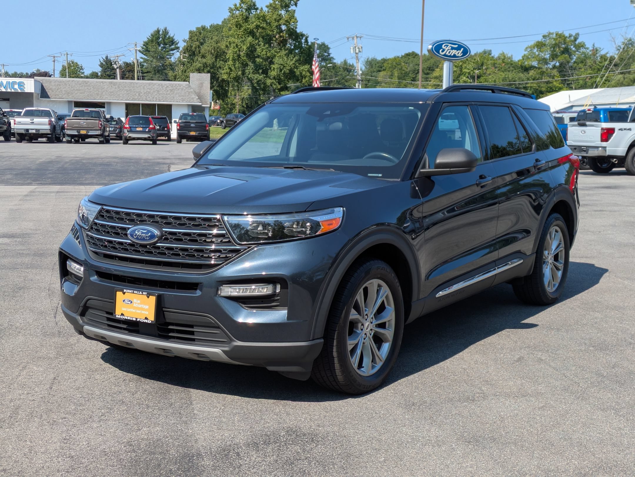 Certified 2023 Ford Explorer XLT w/ Equipment Group 202A AWD/4WD image 5