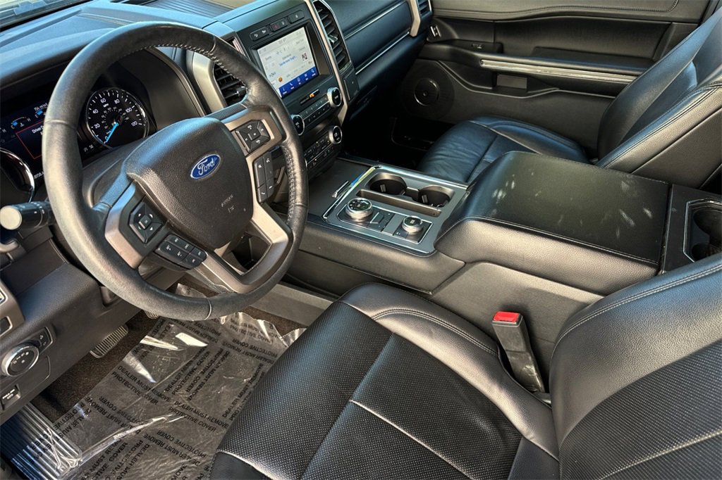Certified 2020 Ford Expedition XLT w/ Equipment Group 202A image 10