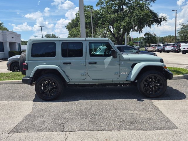 Used 2024 Jeep Wrangler Unlimited Sahara AWD/4WD image 5