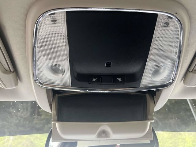 Used 2019 Chrysler 300 Touring w/ Sport Appearance Package RWD image 34