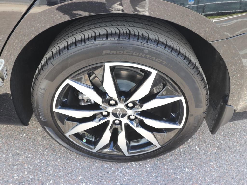 Used 2025 Chevrolet Malibu RS image 14