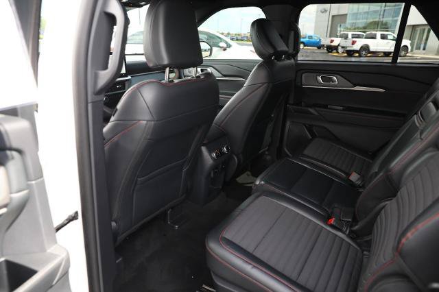 Certified 2025 Ford Explorer ST-Line w/ ST-Line Street Pack AWD/4WD image 27
