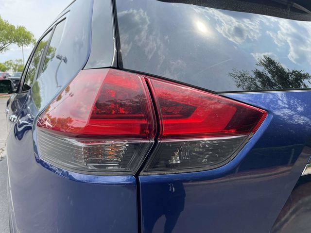 Used 2018 Nissan Rogue SL AWD/4WD image 31