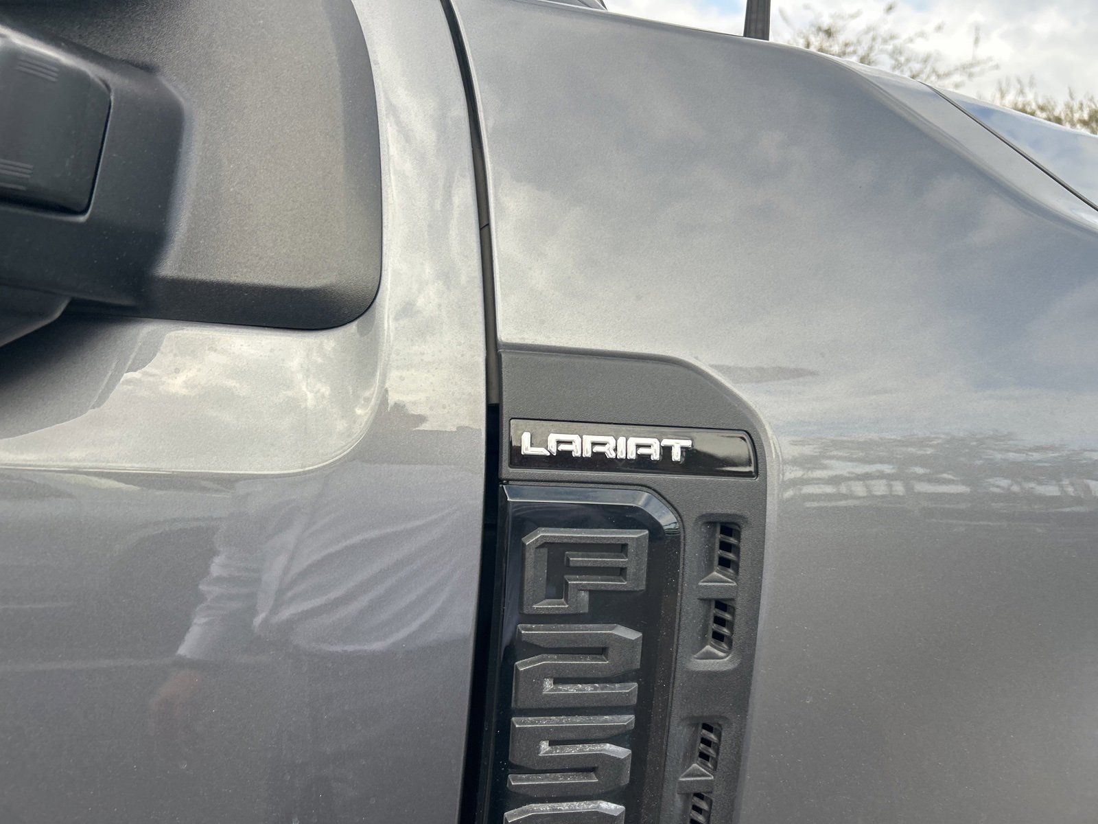 Certified 2024 Ford F250 Lariat w/ Lariat Ultimate Package image 5