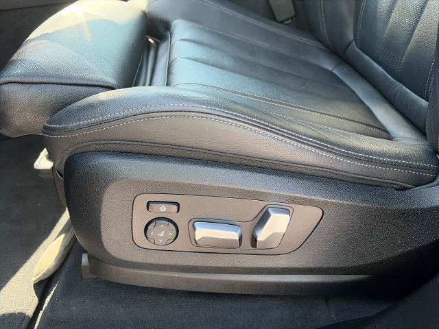 Used 2019 BMW X7 xDrive40i w/ Parking Assistance Package AWD/4WD image 16