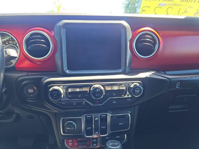 Used 2023 Jeep Wrangler Unlimited Rubicon w/ Cold Weather Group AWD/4WD image 28