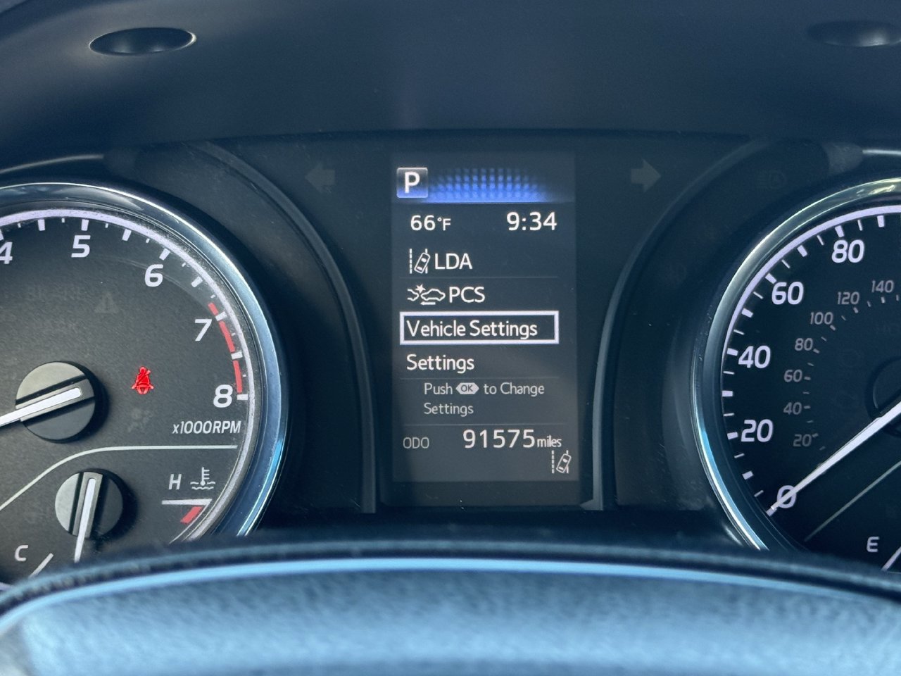 Used 2020 Toyota Camry SE FWD image 15