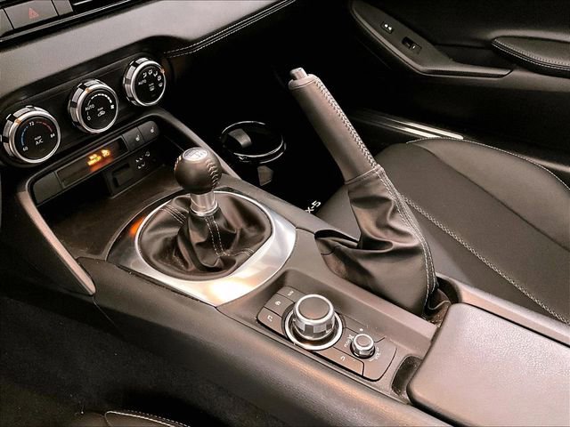 Used 2023 MAZDA MX-5 Miata Grand Touring RWD image 16