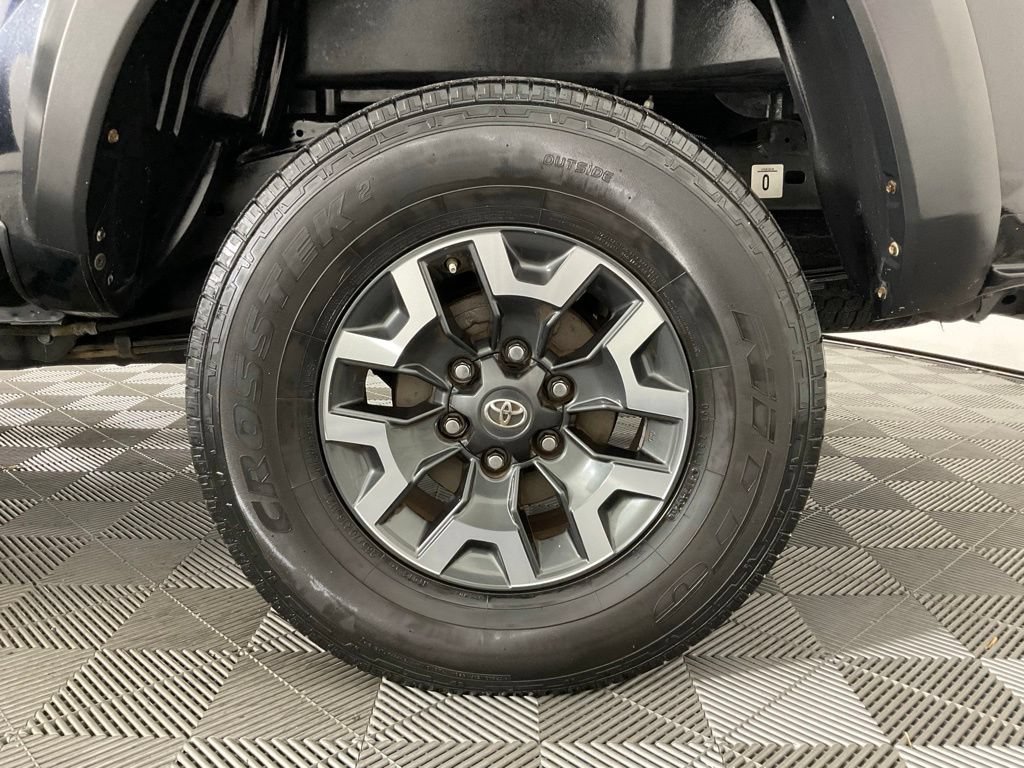 Used 2018 Toyota Tacoma 2WD Double Cab image 10