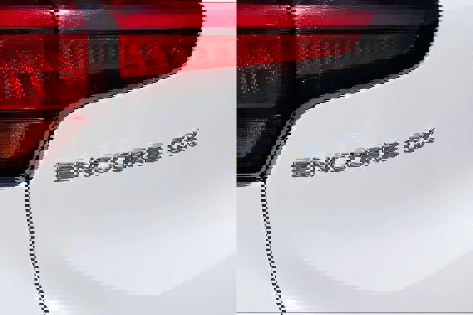 Used 2022 Buick Encore GX Essence image 11