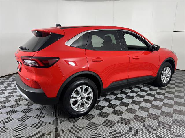 Certified 2024 Ford Escape Active AWD/4WD image 10