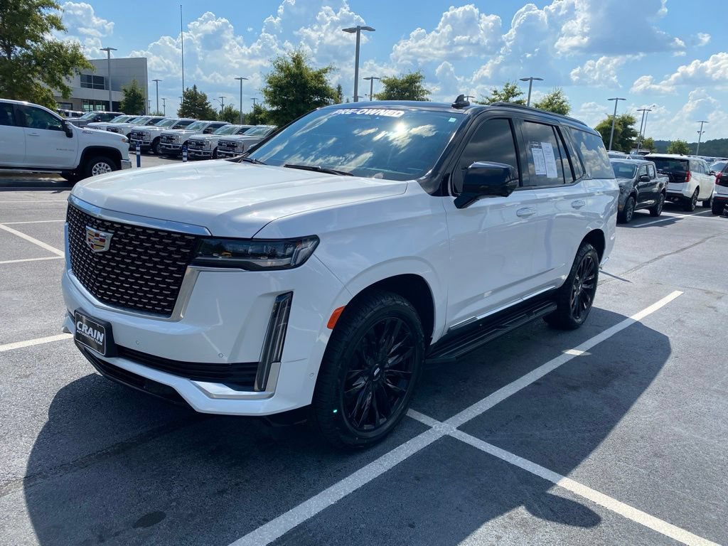 Used 2023 Cadillac Escalade Premium Luxury w/ Performance Package AWD/4WD image 3
