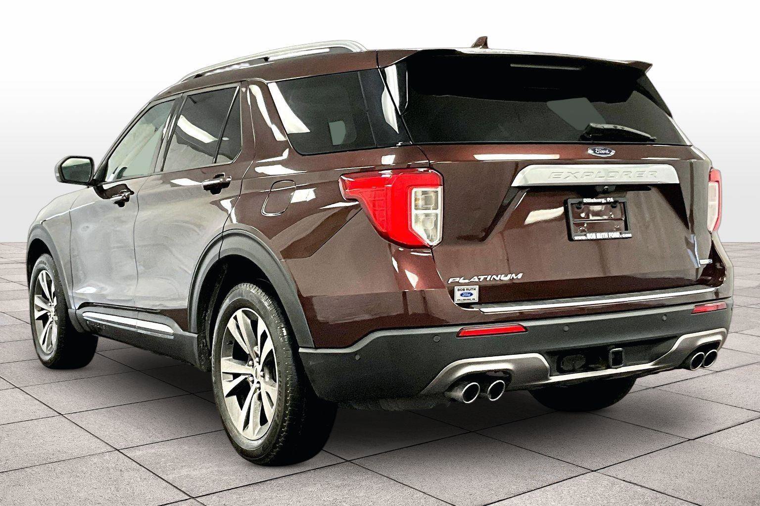 Certified 2020 Ford Explorer Platinum w/ Premium Technology Package image 10