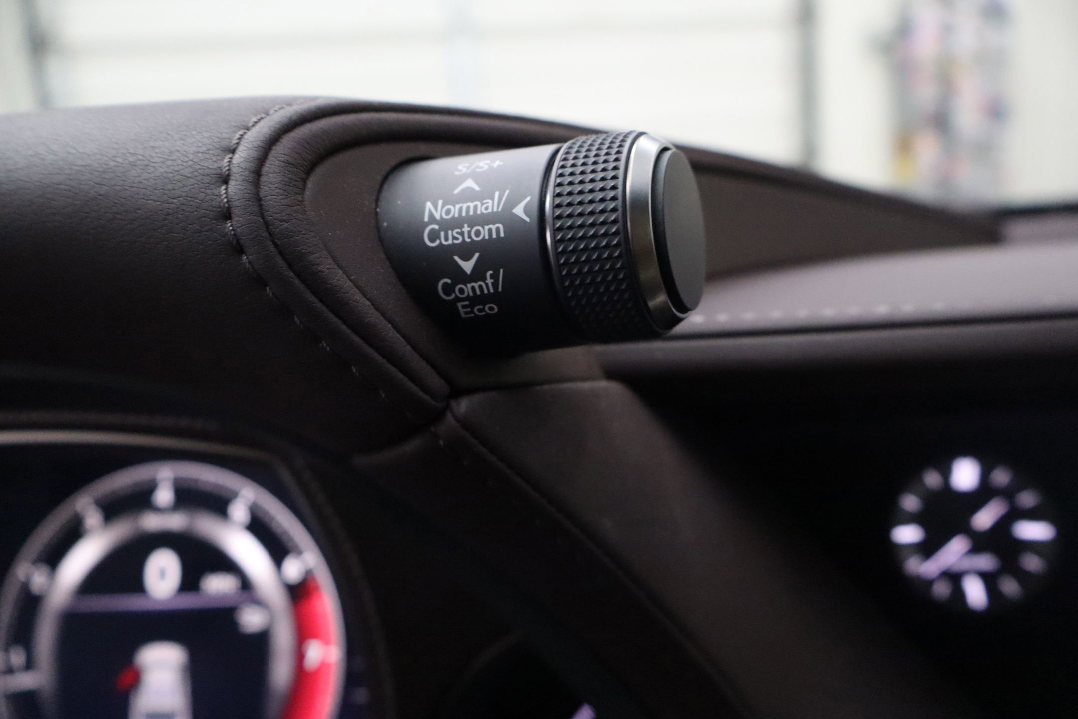 Used 2020 Lexus LS 500 w/ Interior Upgrade Package image 21