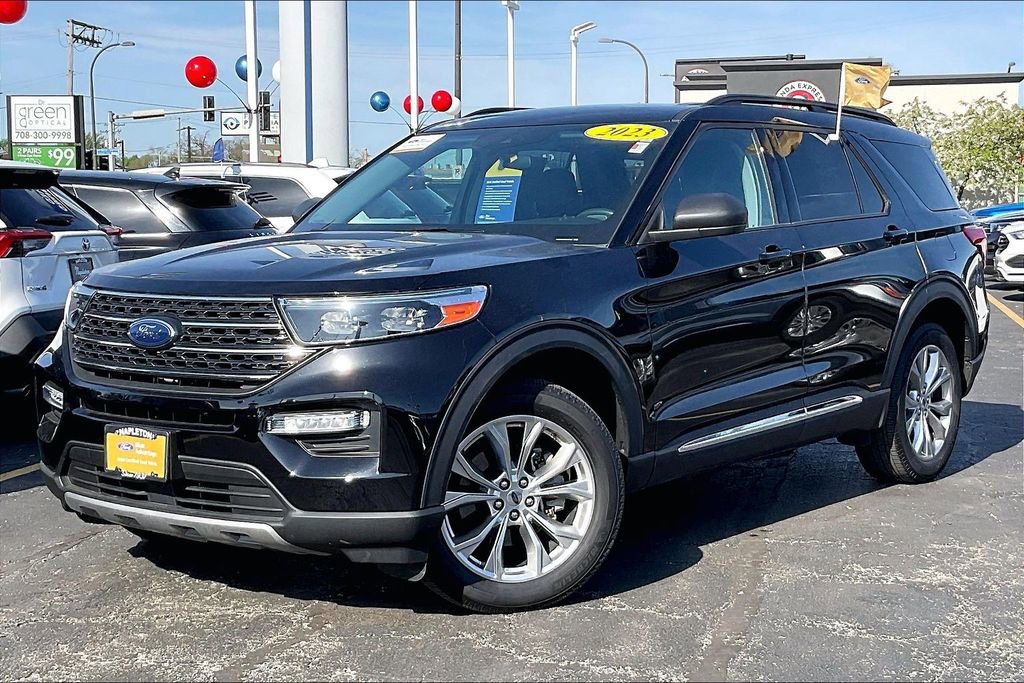 Certified 2023 Ford Explorer XLT w/ Equipment Group 202A image 10