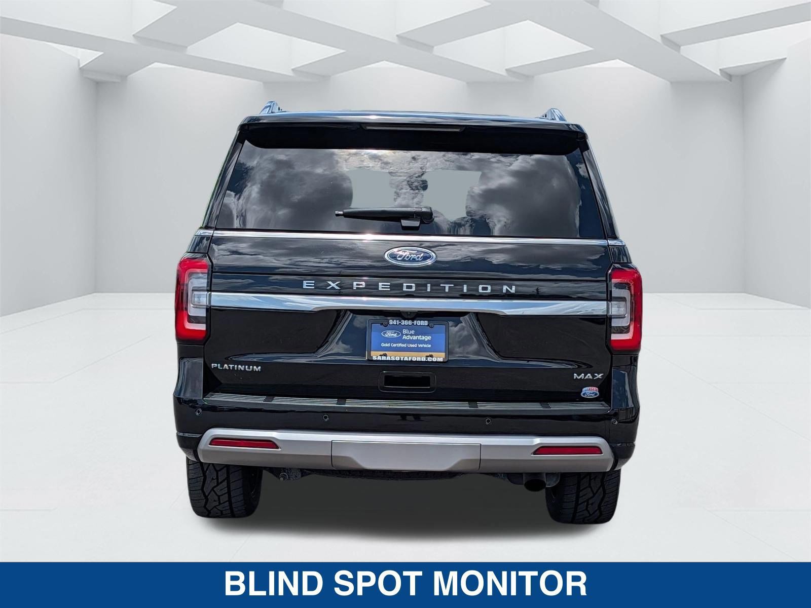 Certified 2022 Ford Expedition Max Platinum image 4