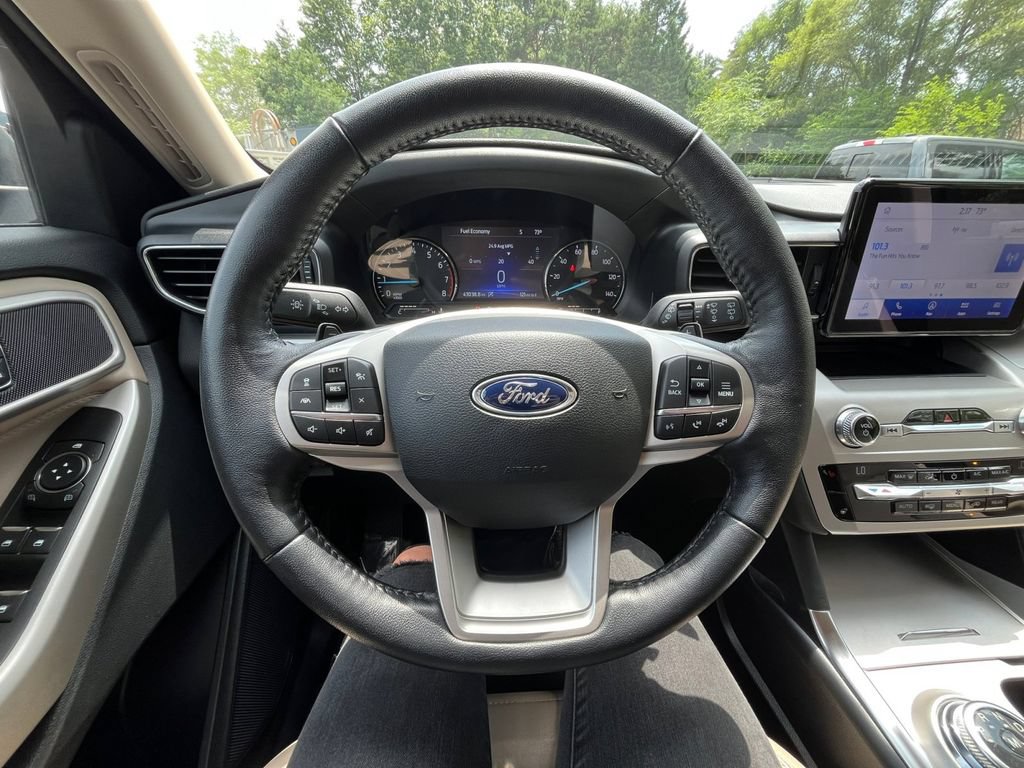 Certified 2021 Ford Explorer XLT w/ Equipment Group 202A AWD/4WD image 11