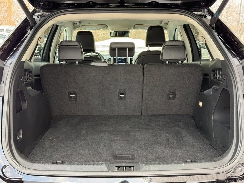 Certified 2024 Ford Edge SEL w/ Convenience Package image 7