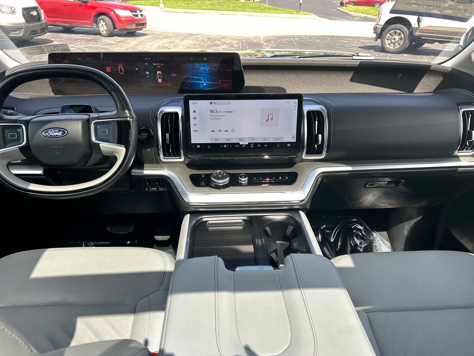 Certified 2025 Ford Expedition Max Platinum AWD/4WD image 6