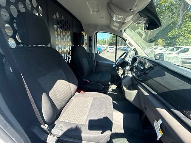 Certified 2025 Ford Transit 250 Low Roof w/ Exterior Upgrade Package RWD image 17