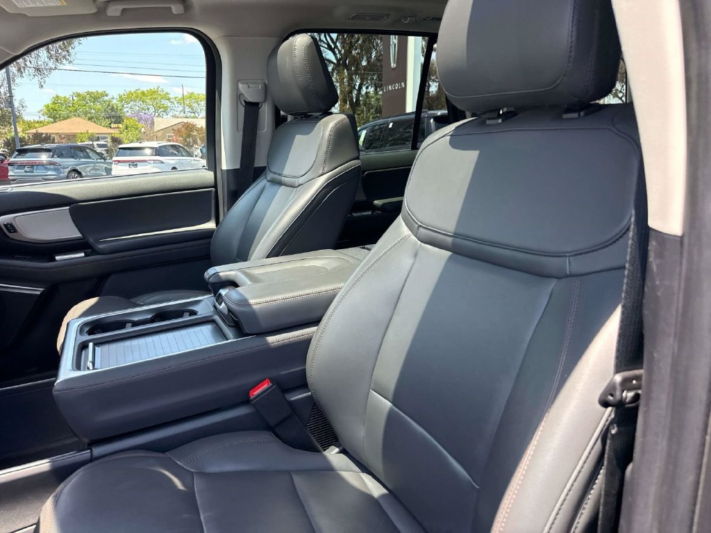 Certified 2025 Ford Expedition Active RWD image 27