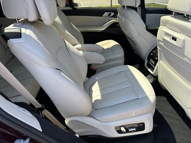 Used 2021 BMW X7 M50i AWD/4WD image 13