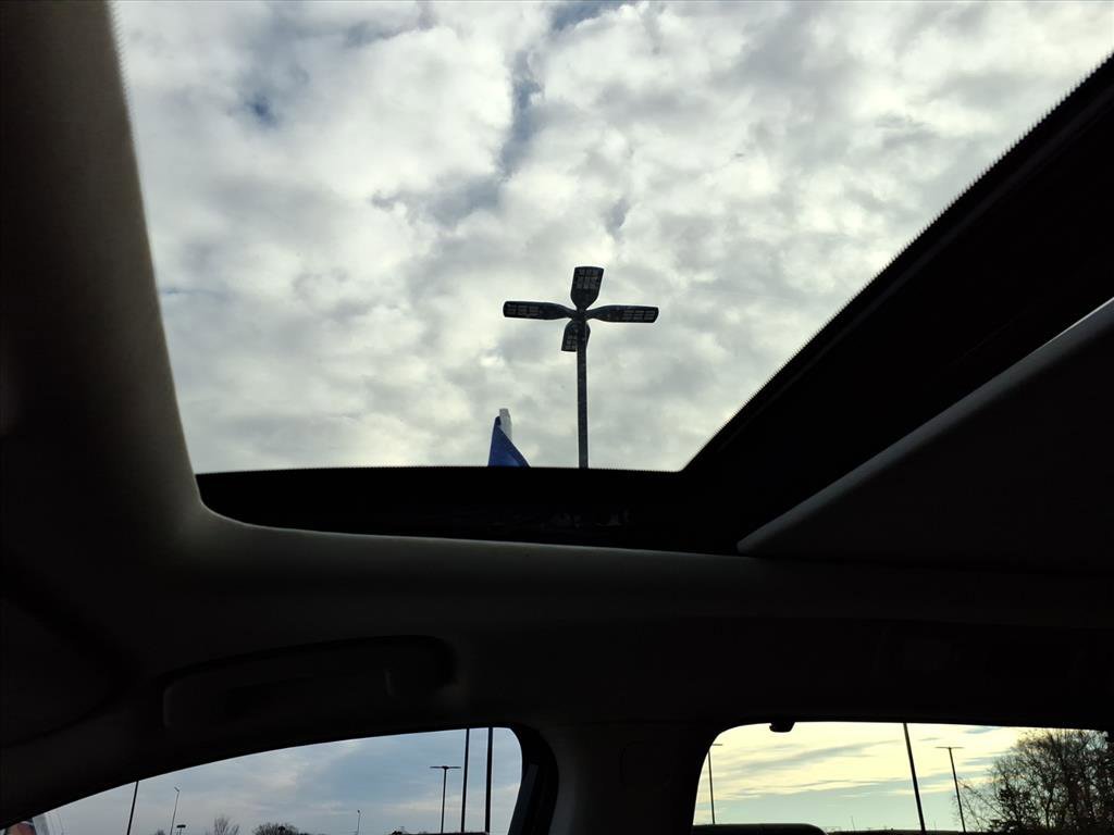 Used 2023 Nissan Pathfinder Platinum image 23