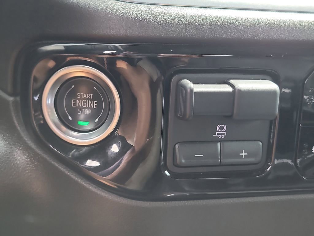 Used 2025 Chevrolet Silverado 2500 LT w/ All Star Edition image 26