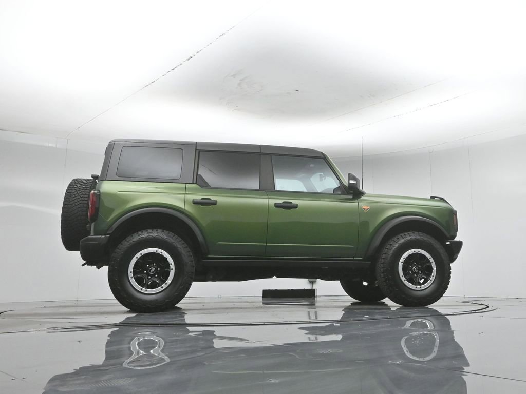 Certified 2023 Ford Bronco Badlands w/ Sasquatch Package AWD/4WD image 57