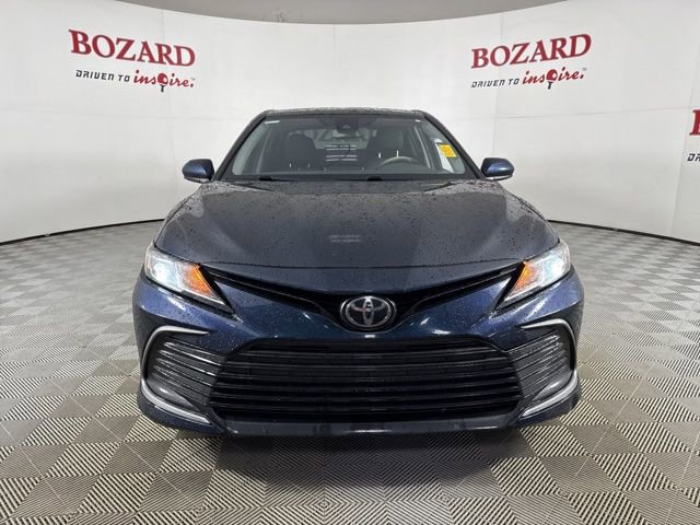 Used 2021 Toyota Camry LE image 2