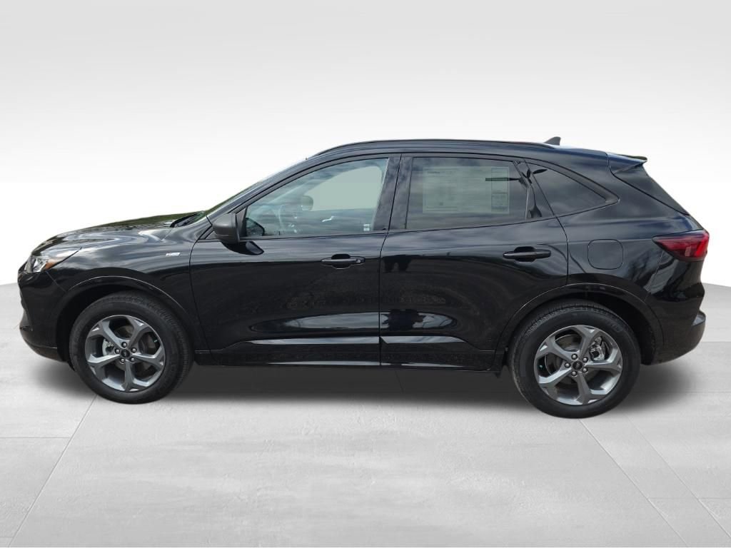 Certified 2024 Ford Escape ST-Line w/ Tech Pack #1 AWD/4WD image 10