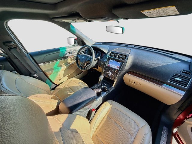 Certified 2017 Ford Explorer Limited FWD image 16