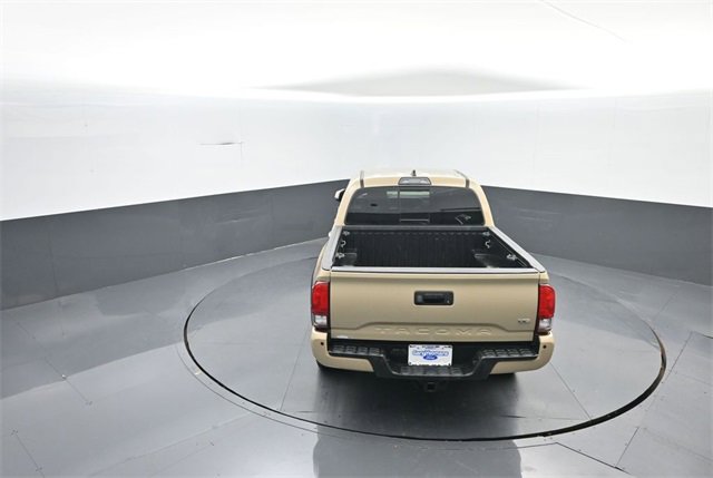Used 2019 Toyota Tacoma TRD Off-Road image 23