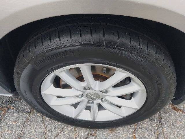 Used 2019 Dodge Grand Caravan SXT FWD image 11