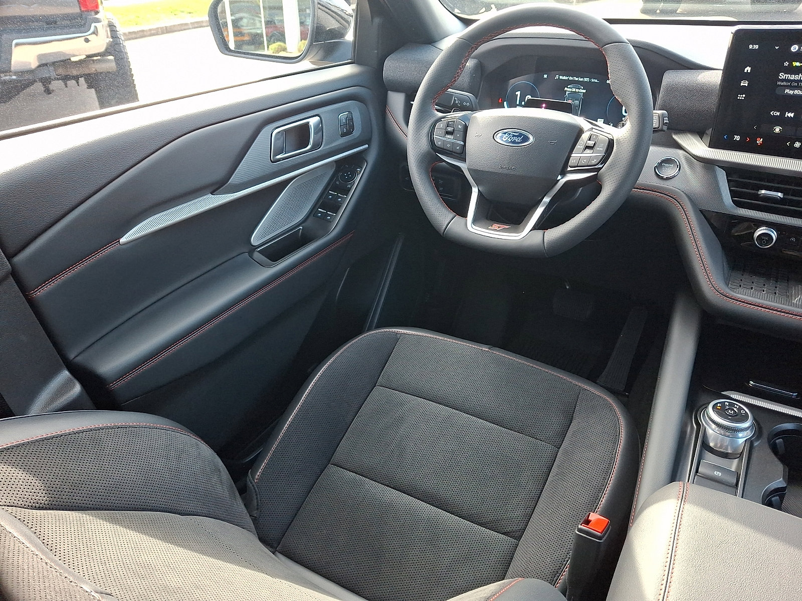 Certified 2025 Ford Explorer ST w/ Sun And Sound Package image 14