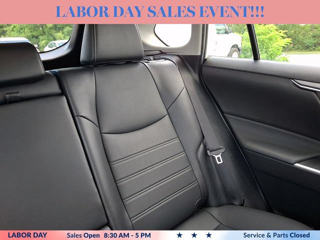 Used 2023 Toyota RAV4 XLE Premium AWD/4WD image 20