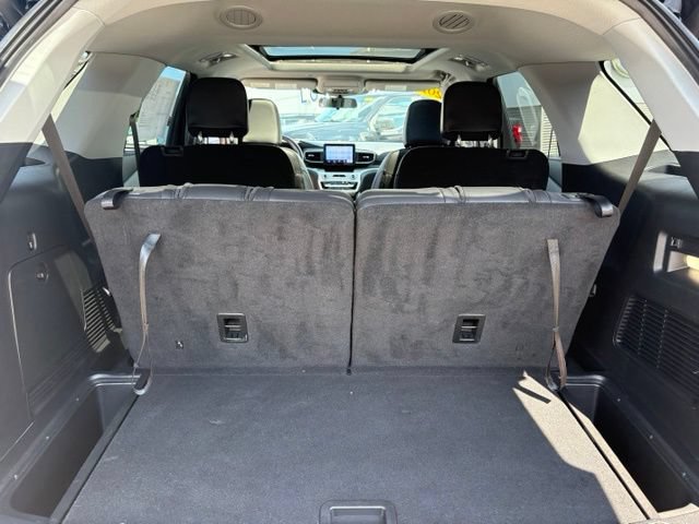 Certified 2022 Ford Explorer XLT w/ Equipment Group 202A AWD/4WD image 33