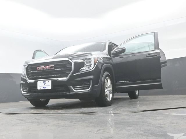 Used 2023 GMC Terrain SLE w/ Driver Convenience Package AWD/4WD image 34