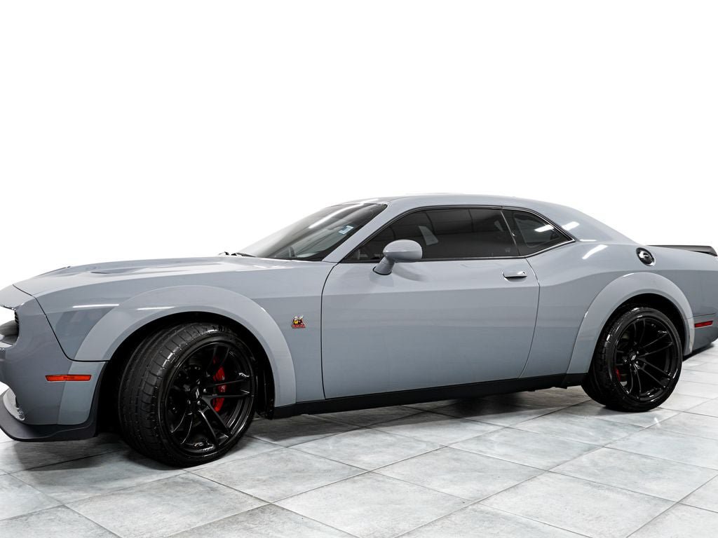 Used 2021 Dodge Challenger R/T Scat Pack RWD image 4