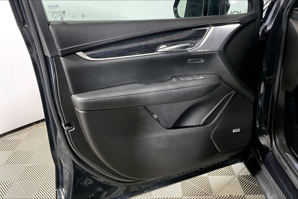 Used 2023 Cadillac XT5 Premium Luxury w/ Technology Package image 18