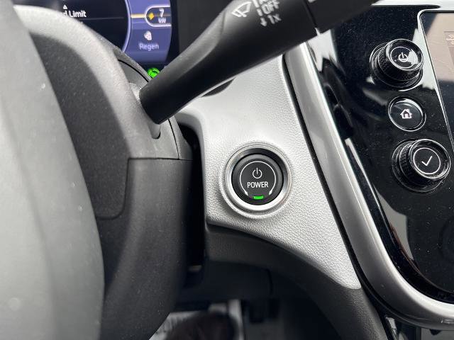 Used 2022 Chevrolet Bolt EUV Premier w/ Launch Edition image 14