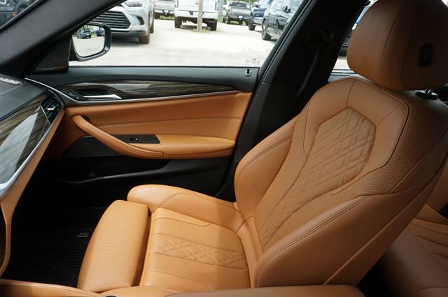 Used 2022 BMW 530i w/ M Sport Package RWD image 31