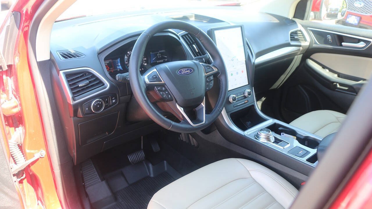 Certified 2023 Ford Edge SEL w/ Convenience Package AWD/4WD image 35