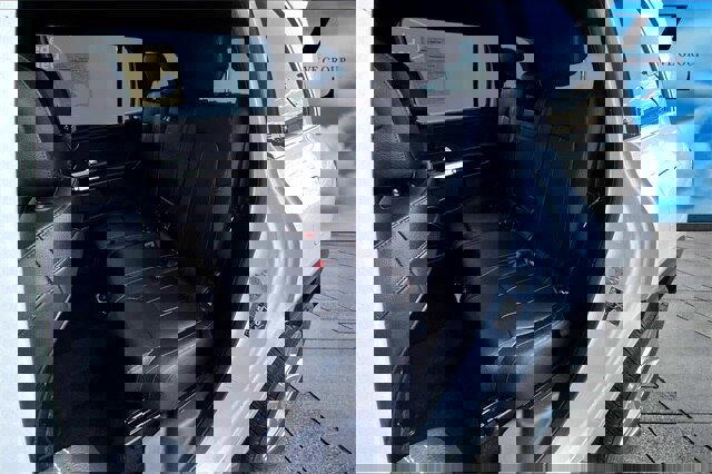 Used 2021 Mercedes-Benz GLB 250 w/ Premium Package image 25