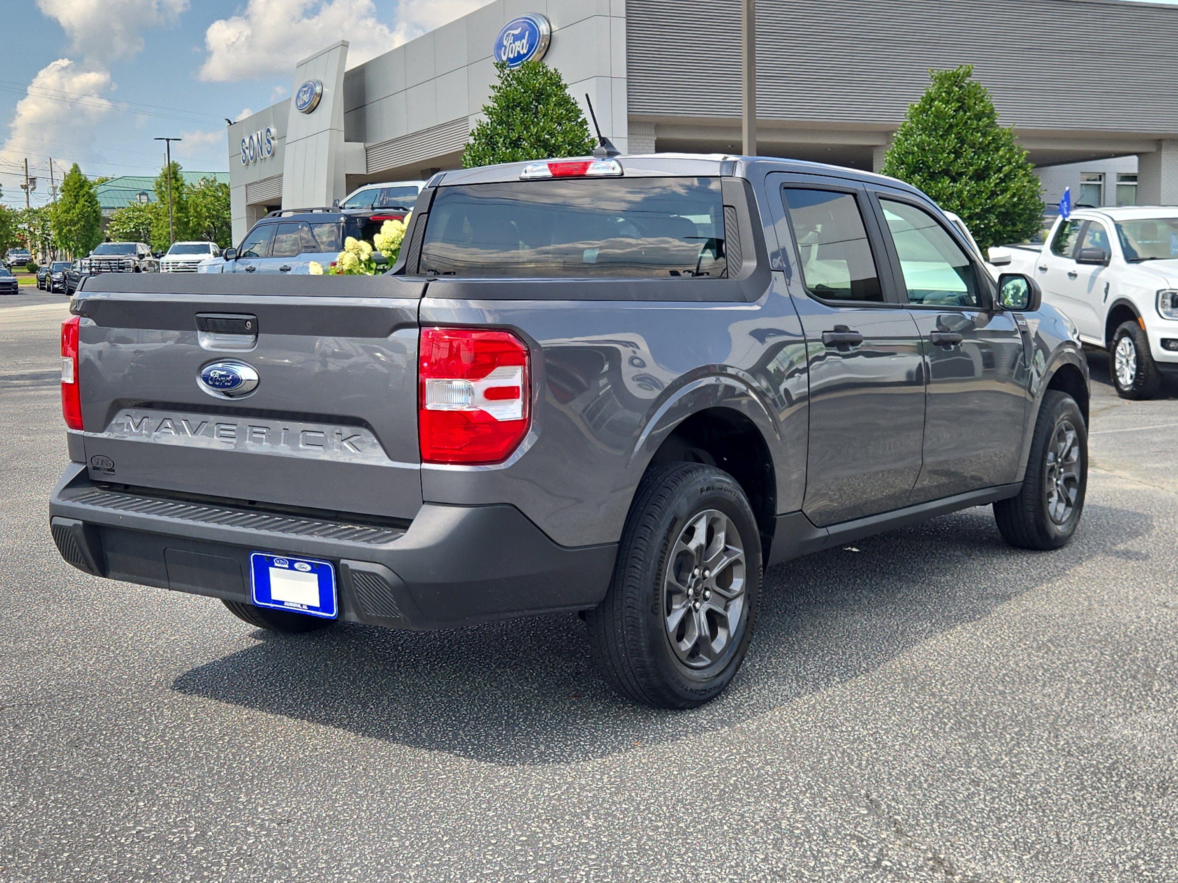 Certified 2023 Ford Maverick XLT FWD image 8