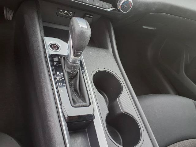 Used 2025 Nissan Altima 2.5 SV FWD image 14