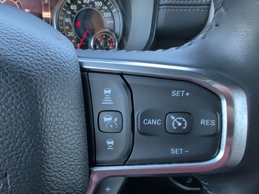 Used 2023 RAM 1500 Laramie AWD/4WD image 26