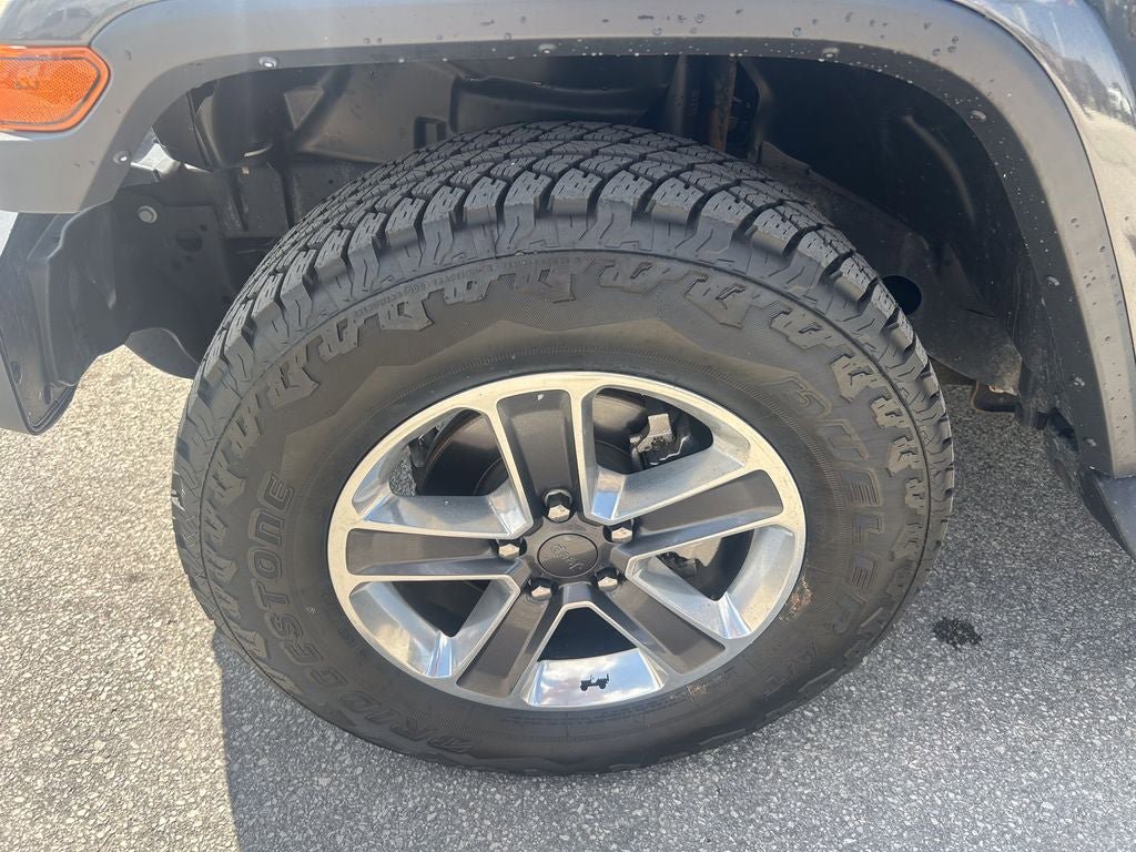 Used 2018 Jeep Wrangler Unlimited Sahara AWD/4WD image 37