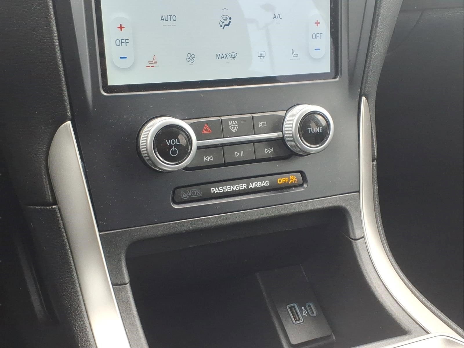 Certified 2023 Ford Edge SEL AWD/4WD image 17